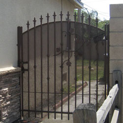 Iron Courtyard Gates - Roseville, CA